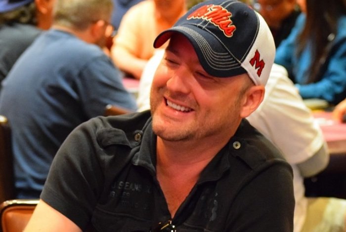 novost-UA-Majkl-Postl-neproigryvayushhij-kesh-igrok-skryvaetsya-ot-sudebnyh-povestok